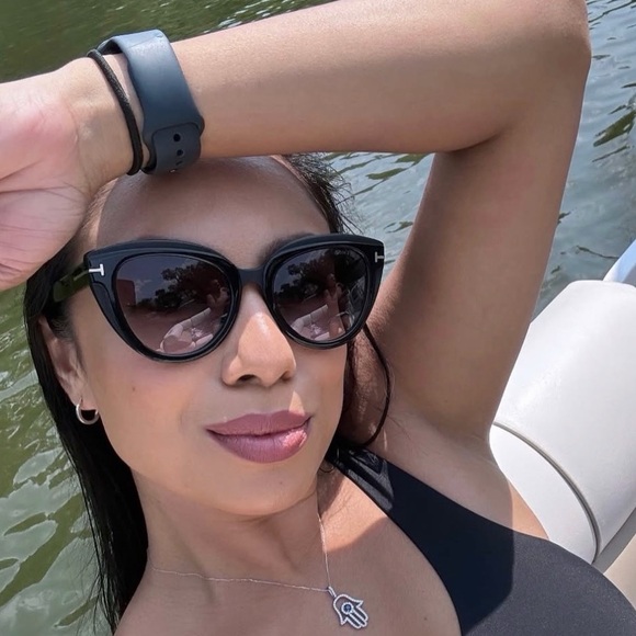 Tom Ford Tori Sunglasses main image 10